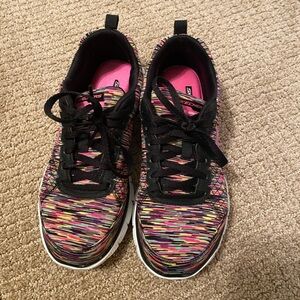 Sketchers Sneakers Size 6.5